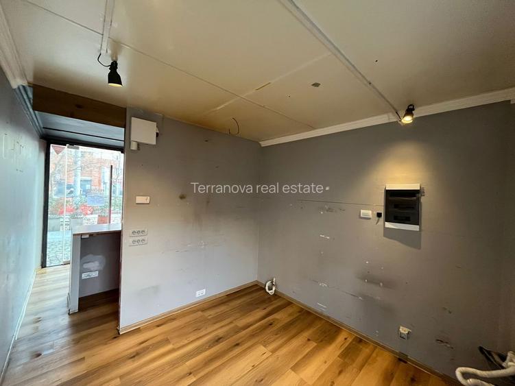 Universitatea Hyperion - Calea Calarasilor - ideal delivery - take away - 7