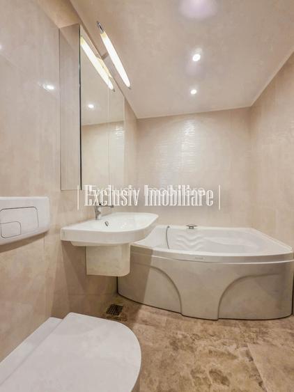 Vedere FRONTALA la MARE -- Terasa Superba -- Ap Impresionant de 120 mp cu 2 bai - 24