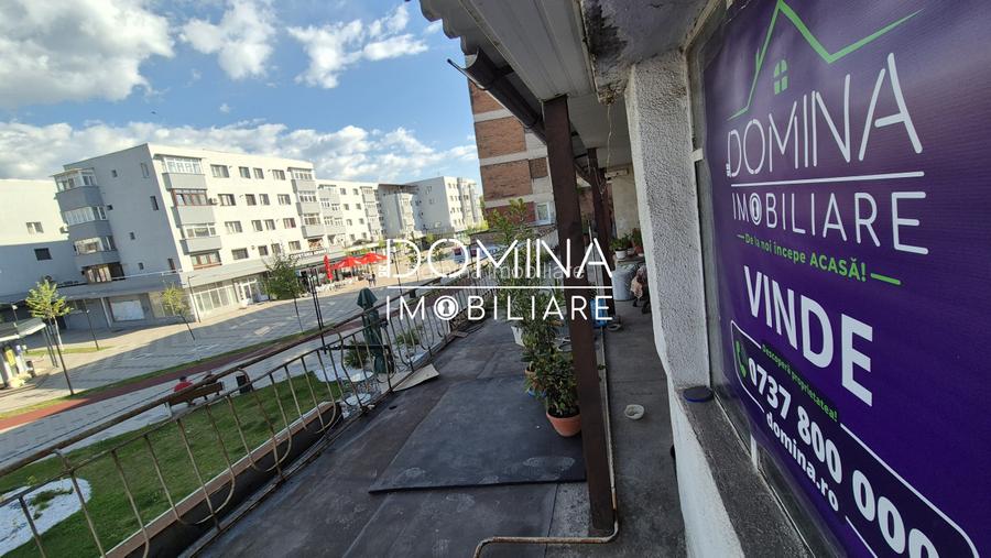 Vânzare apartament 3 camere, etaj 1, situat în Rovinari, strada Minerilor - 10
