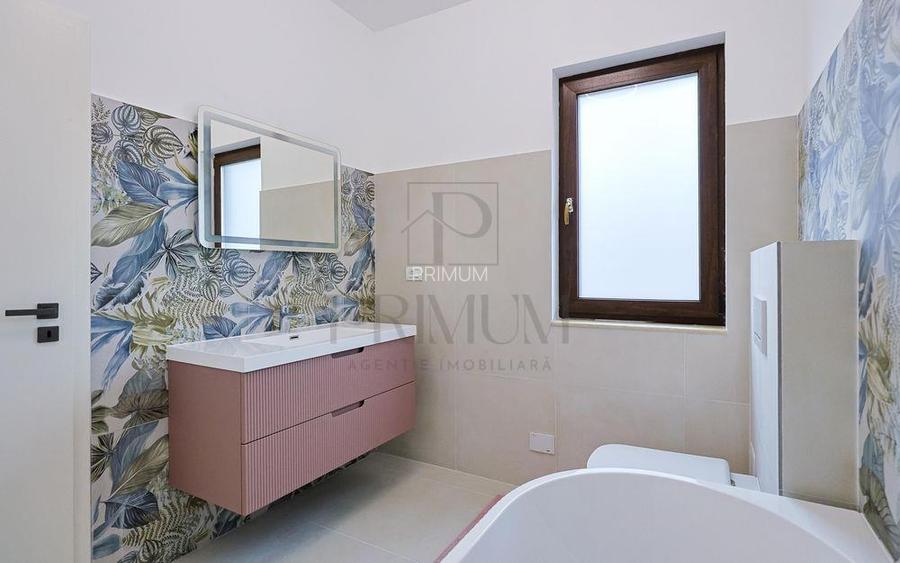 Sacalaz- dormitor la parter- despartit prin garaj- bucatarie echipata si mobilat - 7