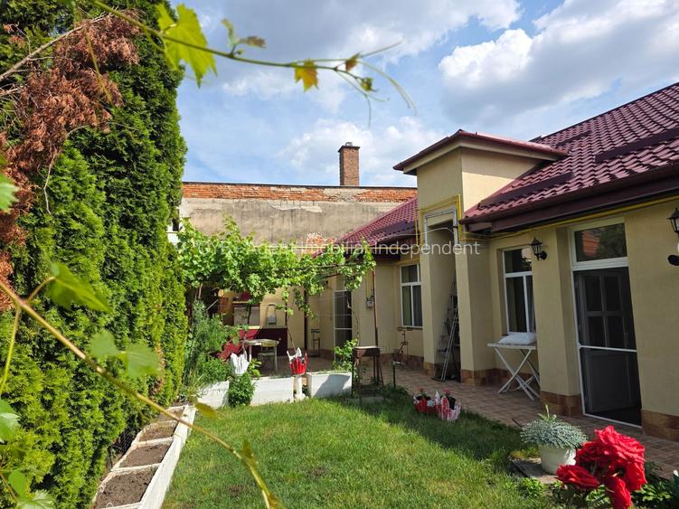 De închiriat apartament cu 2 camere în centru, pe Tudor Vladimirescu - 20