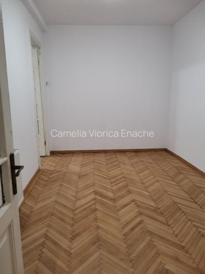 Inchiriere apartament într un P+2 - 4