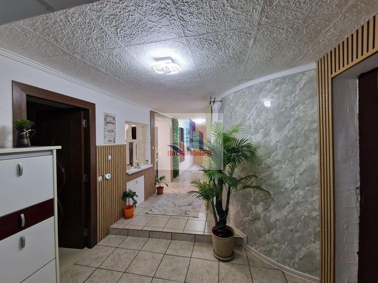 Casa P+M in zona Dealuri Oradea - ideala pentru 2 familii!