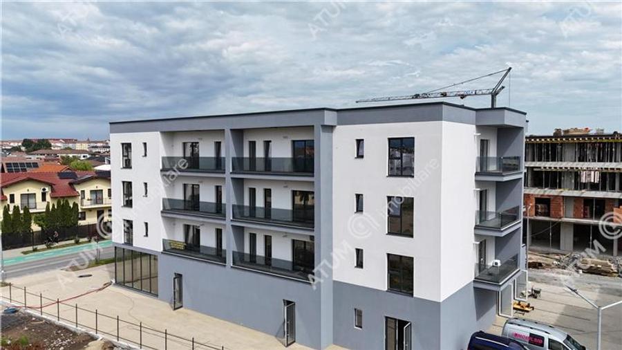 Apartament 3 camere 2 bai si balcon la etajul 1 in Selimbar zona Brana