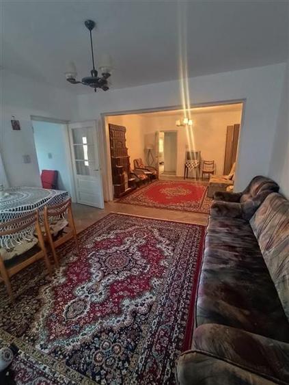 Vanzare casa in Scaeni
