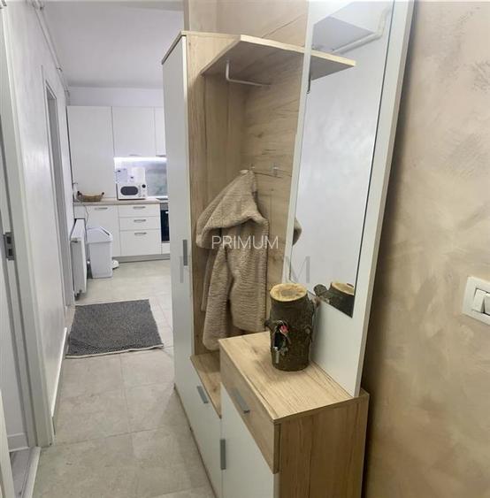 Complexul Studentesc- 2 camere, mobilat si utilat modern, centrala proprie, curt - 8