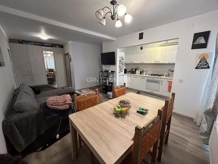 Apartament 3 camere balcon boxa si parcare Calea Cisnadiei - 12