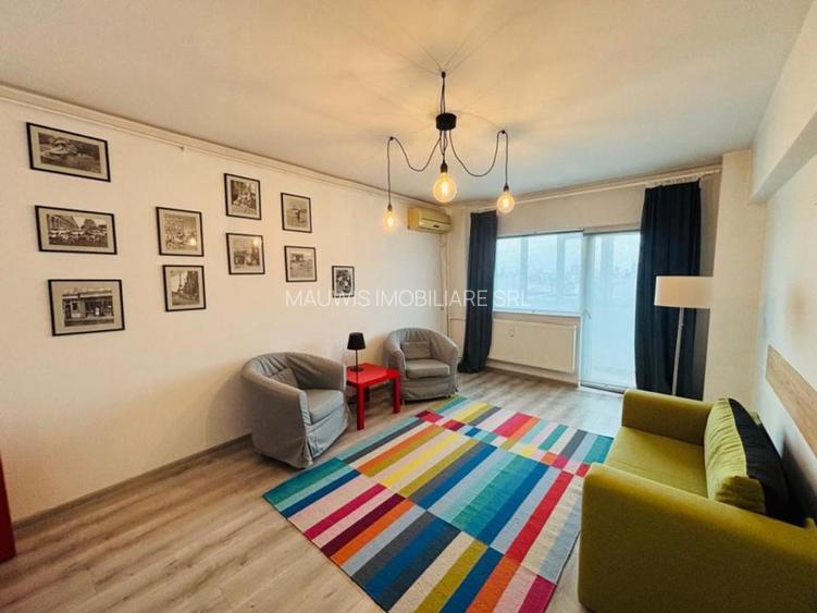Mosilor / Eminescu / renovat / bl 1982 / - 6