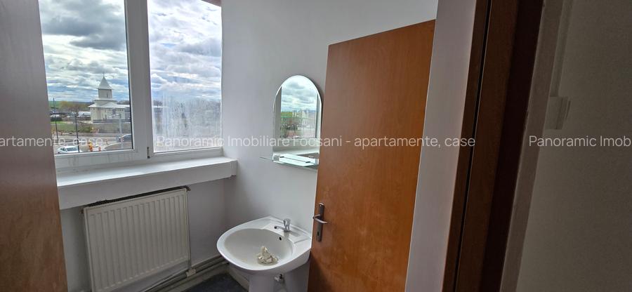 Spatiu de birouri, cabinete medicale, clinici, etc. - 25