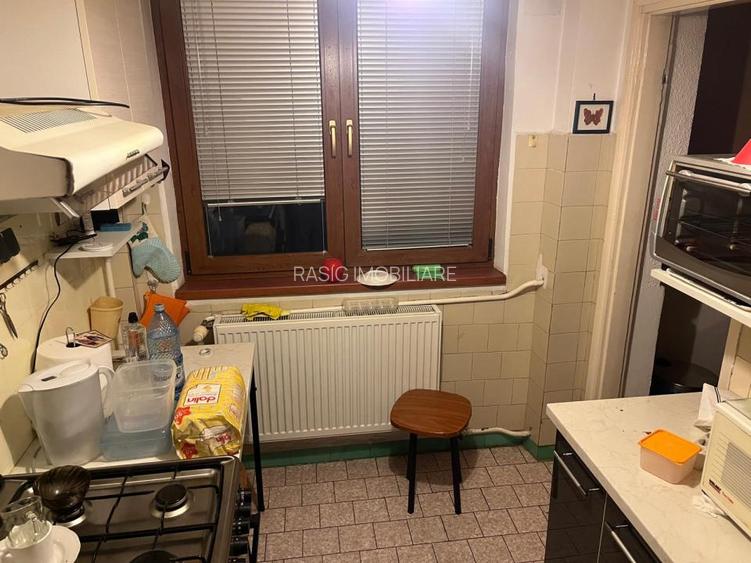 Apartamentu cu 3 camere, zona Baba Novac - 13