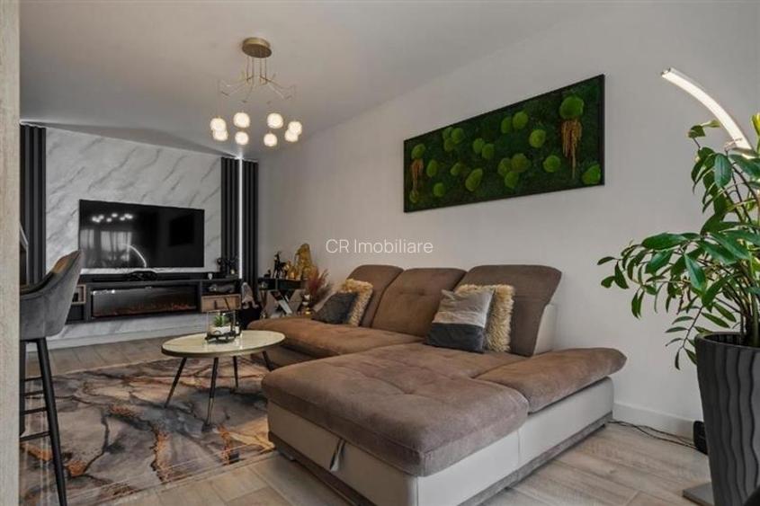 Vanzare apartament 3 camere Poligrafiei - 2