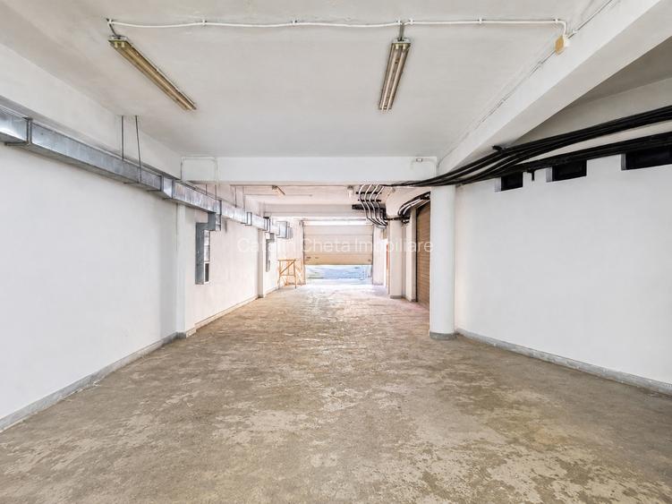 Spatiu 200 mpc de inchiriat in CITY CENTER Bacau – acces separat si parcare - 4
