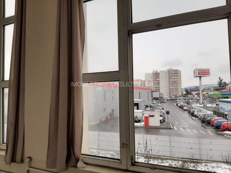 Imobilstar inchiriaza spatiu pentru servicii , zona Kaufland - 2