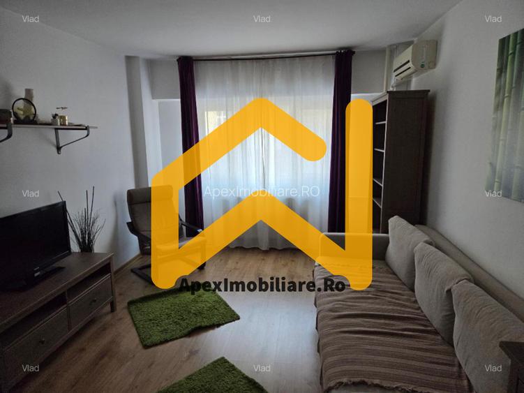 Universitate | Garsoniera Decomandata | Balcon | bloc 1980 | metrou 2m - 3