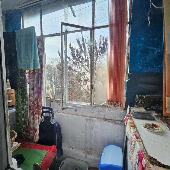 Apartament cu 2 camere zona Crang Stadionului etaj 3 din 4 Pret: 48.000 neg. - 5