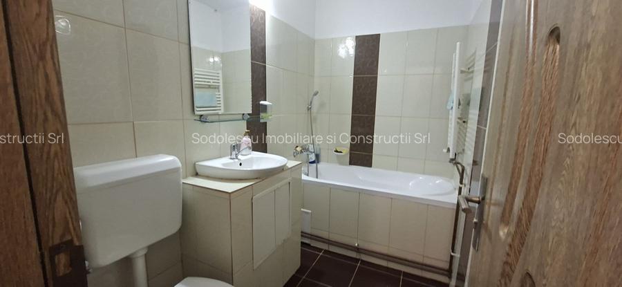 Apartament cu 2 camere - P-ta 700/Business Center - 11