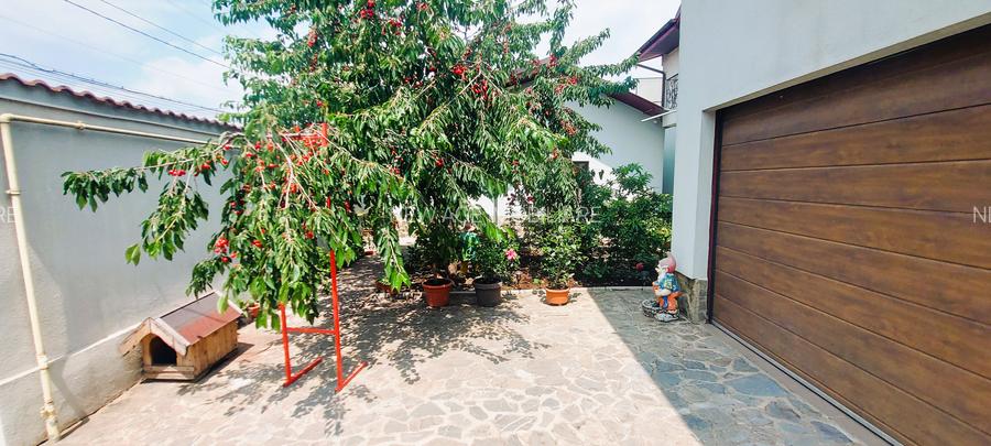 Industriilor-cartier 23 August, P+1, garaj si anexe,teren 389m.p, comision 0%. - 3