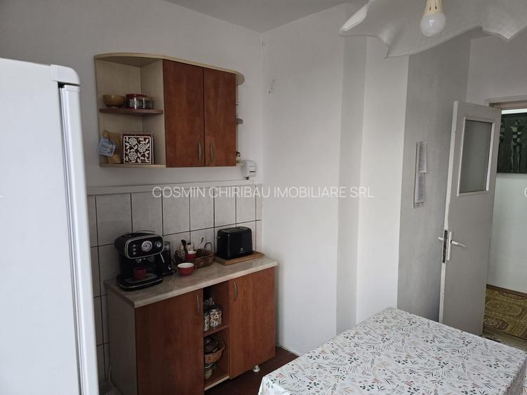 LOC. RACACIUNI,  APARTAMENT 3 CAMERE - 10