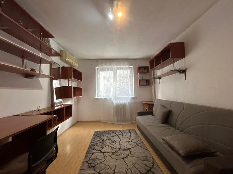 Garsoniera Titan Etaj 1 Bloc 1974 Reabilitat 7 Min Metrou - 7