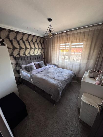 Apartament 2 camere de vanzare, 49 mp, decomandat, zona Nicolina - 2