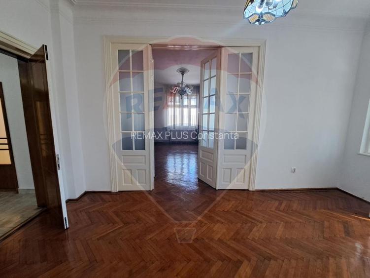 Vila de inchiriat,  potrivita birouri, zona Gara. - 12