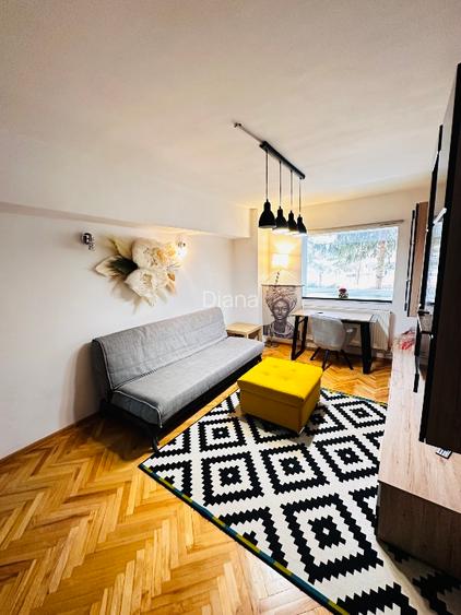 Inchiriez apartament 2 camere Racadau - 2