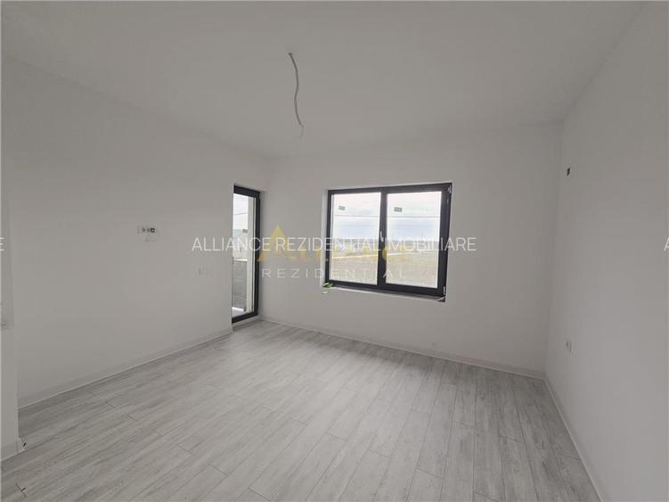 Vila individuala- 4 camere- 2 bai- 375mp teren - 7