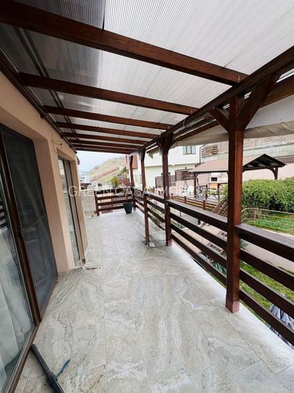 Duplex de vanzare de 204mp , plus teren 274mp , zona : Floresti Narciselor - 12