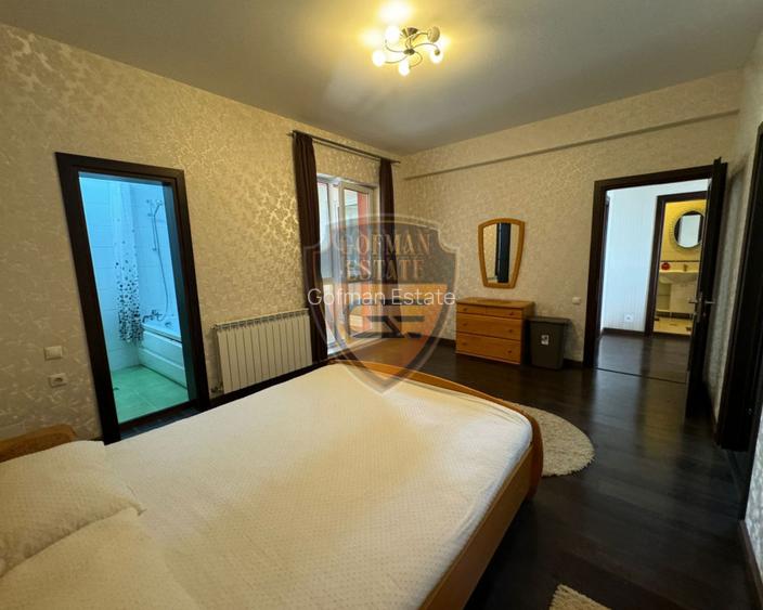 3 camere 180 mp + Parcare privata. Peninsula, Centrul Vechi, Piata Ovidiu - 9