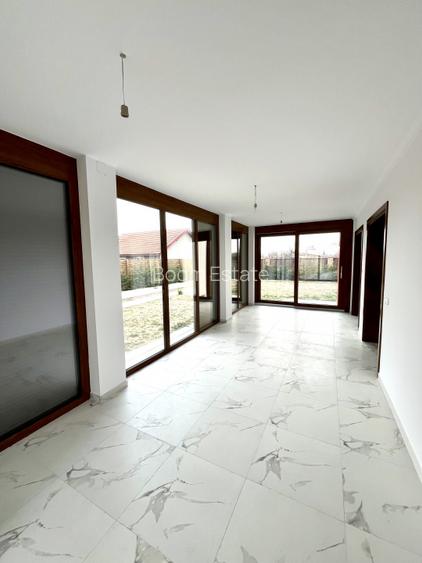 Casa Exclusivista, Teren Generos, Comision 0% - 10