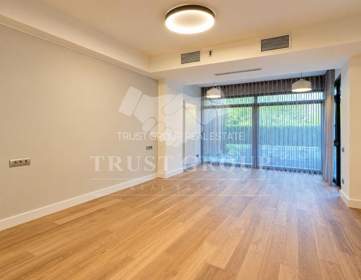 Apartament 4 camere Soseaua Nordului | Curte proprie 340mp | Loc de parcare 24mp
