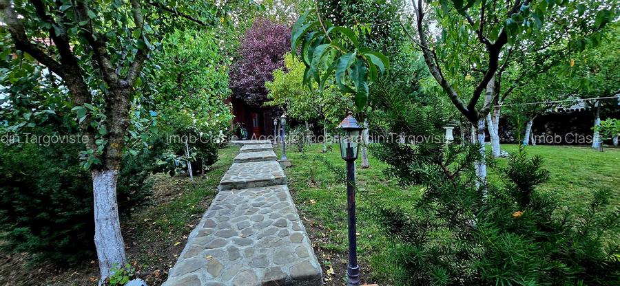 Moreni , Dambovita , vanzare proprietate -casa si teren