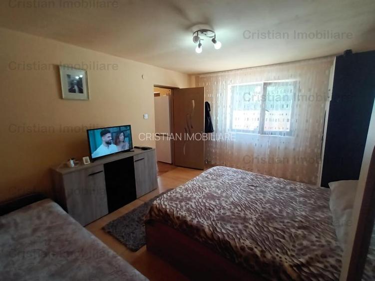 CASA NOUA 2 corpuri  Teren 300 mp, zona Chercea - 6