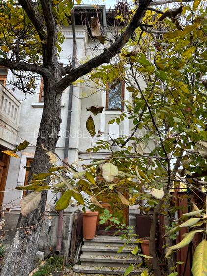 Vila p+m+1 in ultracentralul capitalei,stradal pe Splaiul UNIRII,locatie top - 4