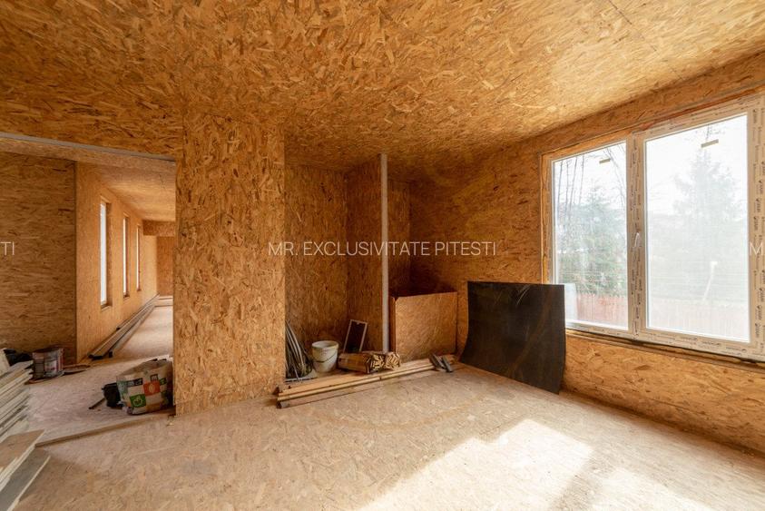 Casă modernă cu 5 camere într-o zonă liniștită de deal - 3