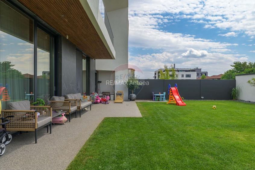 Arhitectură, tehnologie și lifestyle premium într-o vilă spectaculoasă - 45