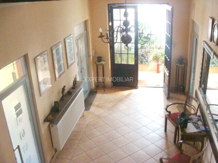 Spatiu birou mobilat central in vila zona Matei Voievod - 13