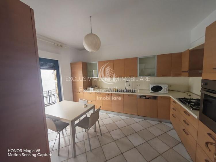 Birouri Domenii /Ion Mihalache - Arcul de Tiumf Parcare - 4