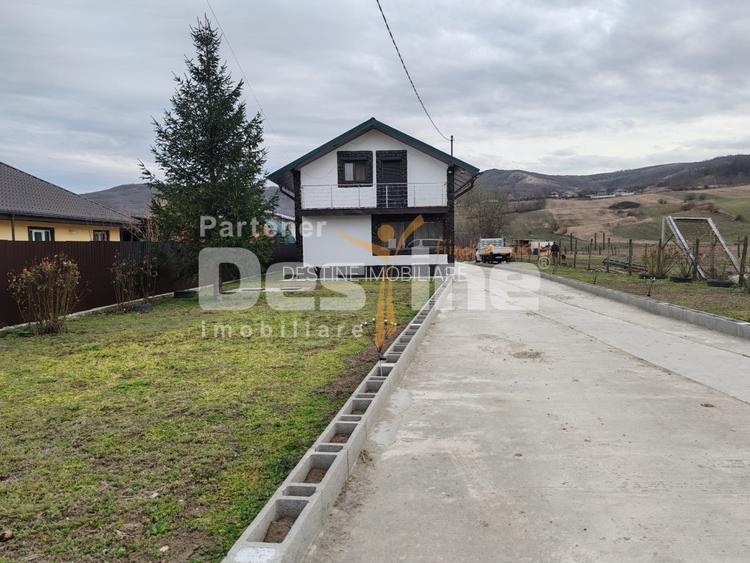Casa parter+mansarda si teren in Lipovat, Vaslui - 3