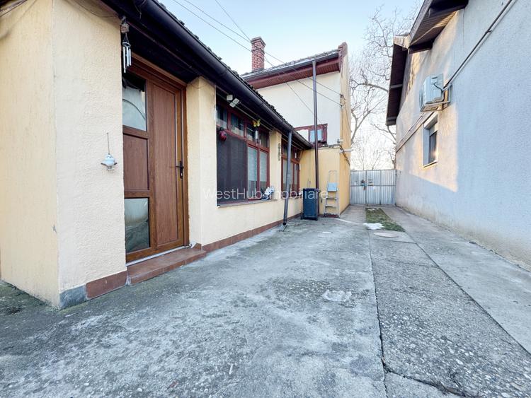 Casa 3 camere 80mp + curte individuala 372mp -zona Sagului - 2