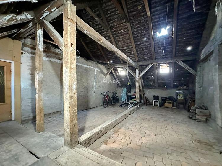 Apartament cu 3 dormitoare și curte, la 3 minute de Piața Sfatului - 9