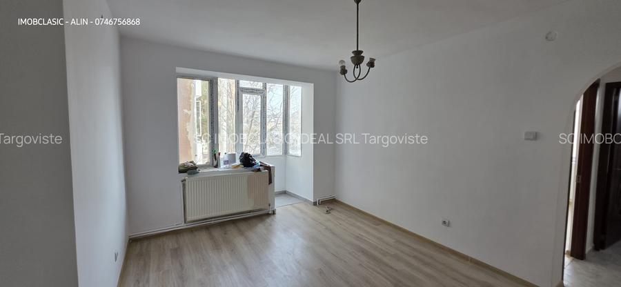 VÂNZARE Apartament 2 camere – Târgoviște, ETAJ 1,  Bdului Regele Carol I - 2