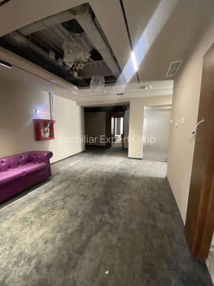 Universitate, imobil S+P+3 - 5