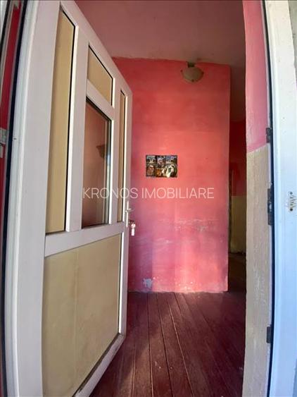 TECHIRGHIOL CENTRAL CASA CARAMIDA TEREN 290 MP. DISTANTA PANA LA  LAC 25O M - 7