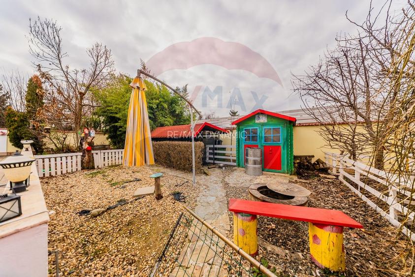 Vilă cu 4 camere de vânzare 921 mp zona Subcetate,Arad - 37