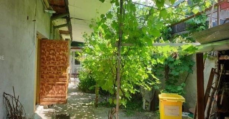 zona Liceu Balcescu Casa caramida+boltari cu teren=158 mp, Deschidere 8,8m - 16