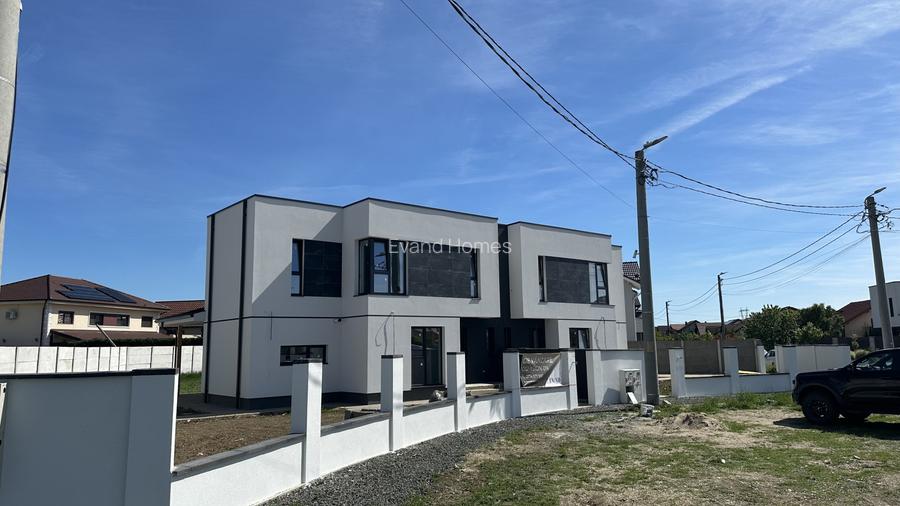 Comision 0% Duplex modern cu perete dublu si teren generos | Serena 1 - 4