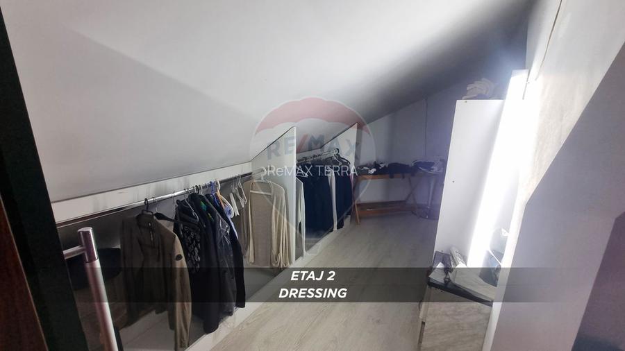 Casă / Vilă cu 10 camere de vânzare în SIGHETUL MARMATIEI zona Central - 36