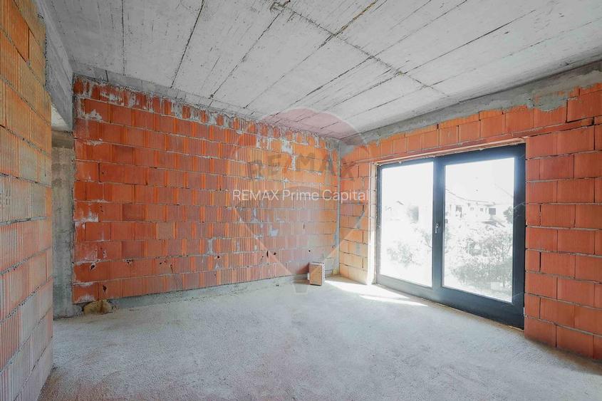 De vanzare, casa la rosu in zona centrala, Str. Emil Racovita - 14