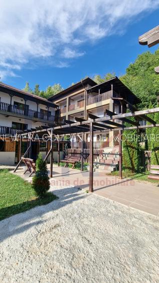 Domeniu Imobiliar de Elita: 14.000 mp Teren, Pensiune, SPA si Centru Evenimente - 3